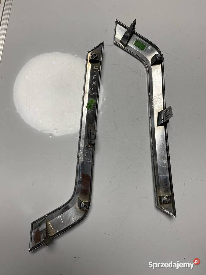 Toyota Hilux 2020 listwa chrom atrapy 53125YP050 Kozubszczyzna