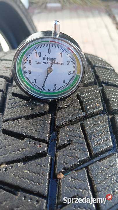 4 opony zimowe 22565R17 Bridgestone Blizzak warmińsko-mazurskie