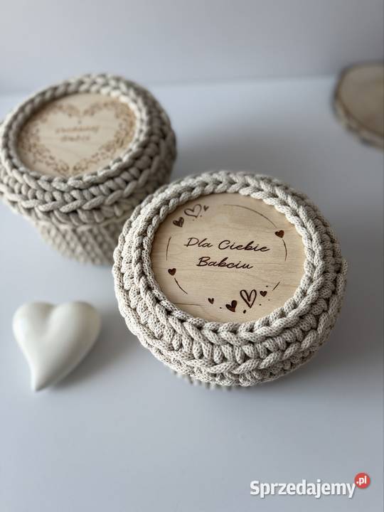 Szkatułka pudełko na szydełku dzień babci i łódzkie Łódź
