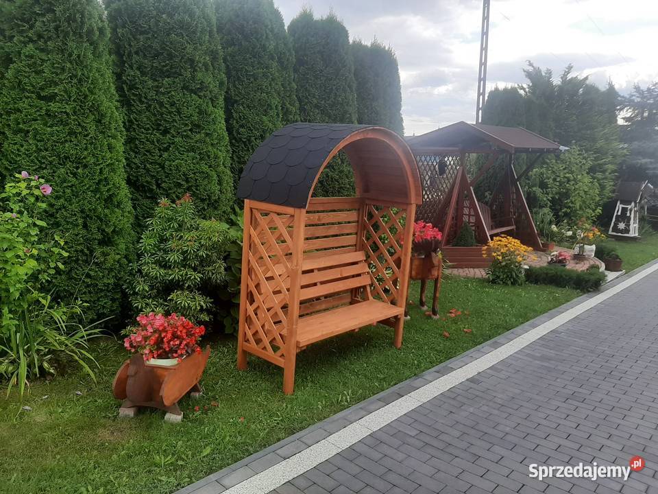 Pergola z ławką Architektura ogrodowa Jordanów