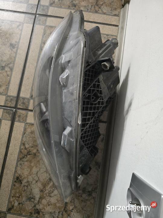 Reflektory przednie Mercedes Benz w477 Ząbki