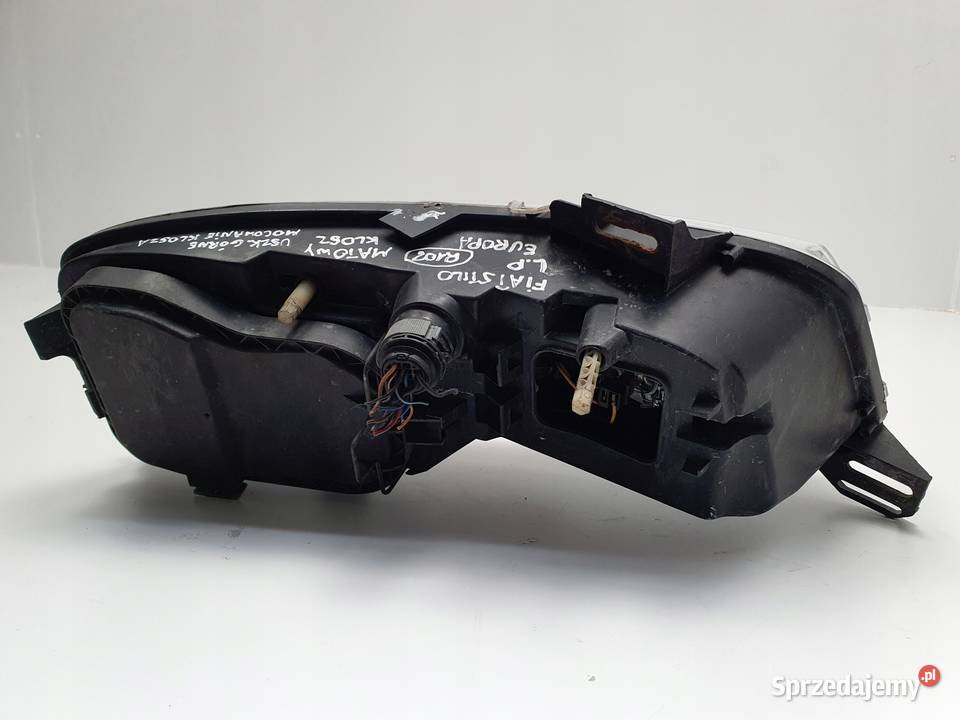 LEWA lewy Fiat Stilo 0107r PRZEDNIA LAMPA przód