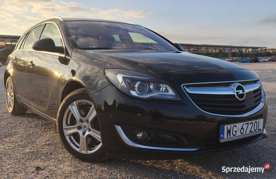 Opel Insignia 20T 250 4X4 nieuszkodzony Warszawa