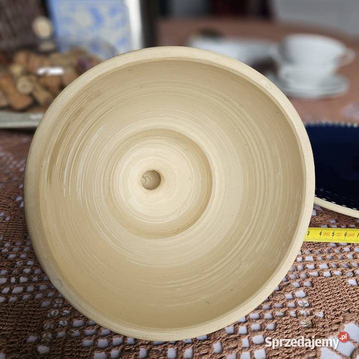 Baba na talerzu ceramika rękodzieło Porcelana i szkło sprzedam