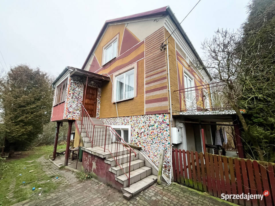 Dom 1378m2 działki 2273m2 Ćmielów