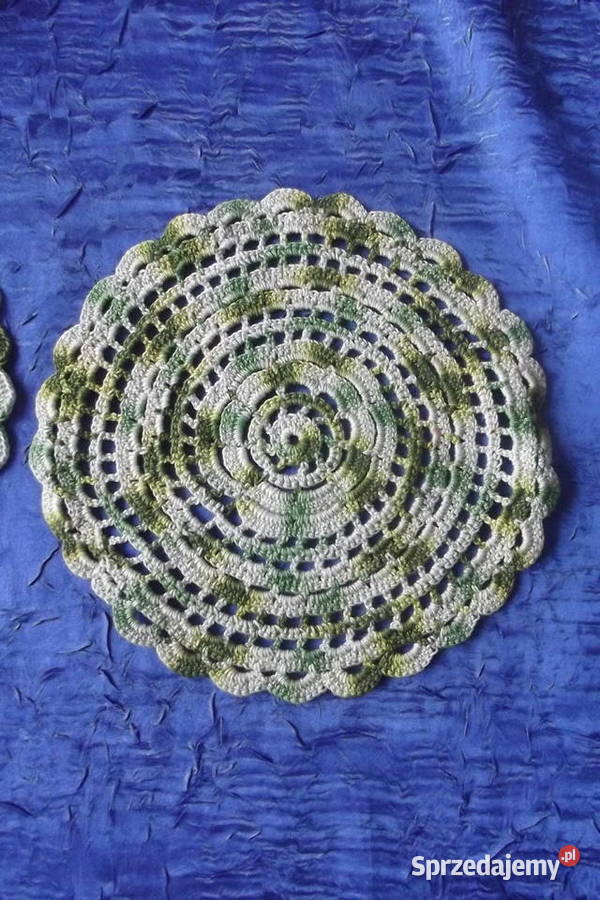 Trzy serwetki śr19 szydełko Obrusy i serwety Dom i Ogród Piekary Śląskie