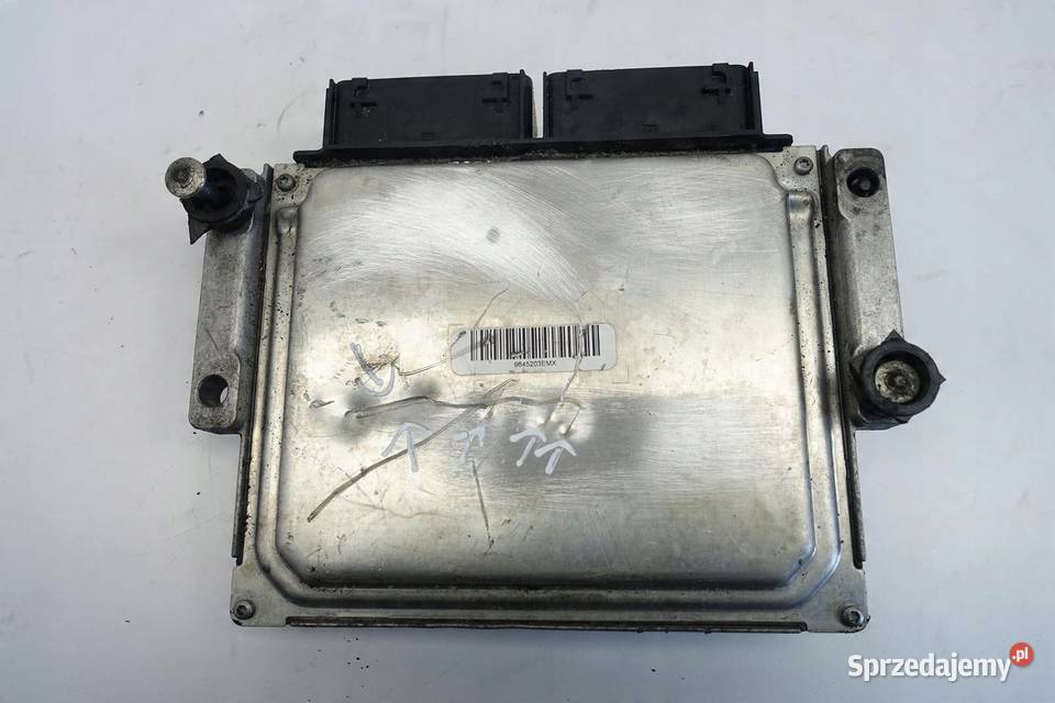 Ford Kuga 20 TDCI KOMPUTER SILNIKA DS7112B684XB osobowe Janów