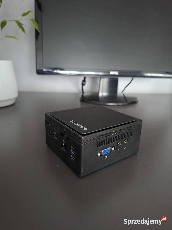 Komputer Gigabyte GBBACE3160 CELERON 8GB RAM Klasy Celeron