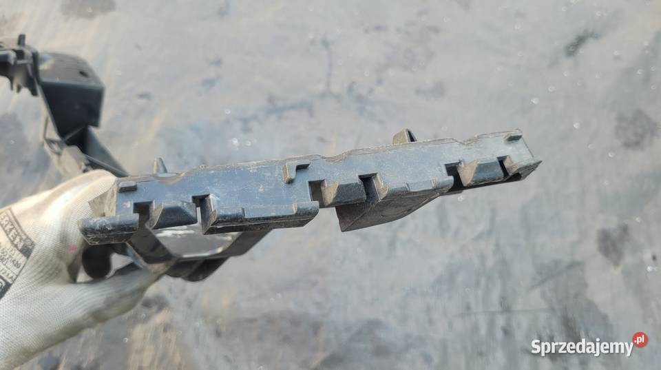 ŚLIZG LAMPY PRAWY TYŁ PEUGEOT 207 HB Ruda Śląska