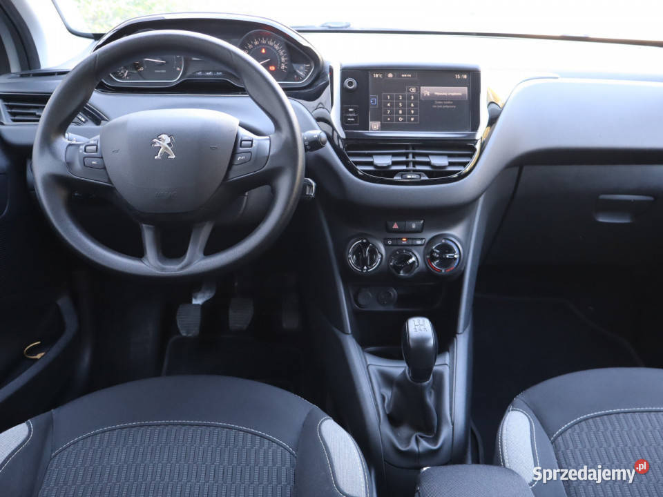Peugeot 208 16 BlueHDi komputer pokładowy