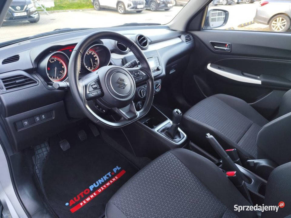 SUZUKI Swift 2022r salon LED tempomat BT benzyna Kraków