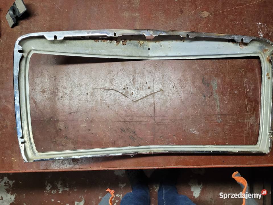 Mercedes Benz 190 ramka grilla Mąchocice Kapitulne
