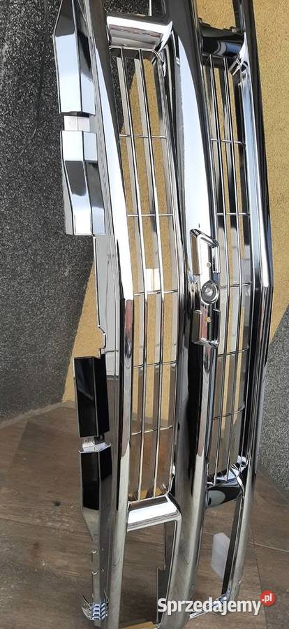 SUBURBAN atrapa nowa chrom osobowe Atrapy