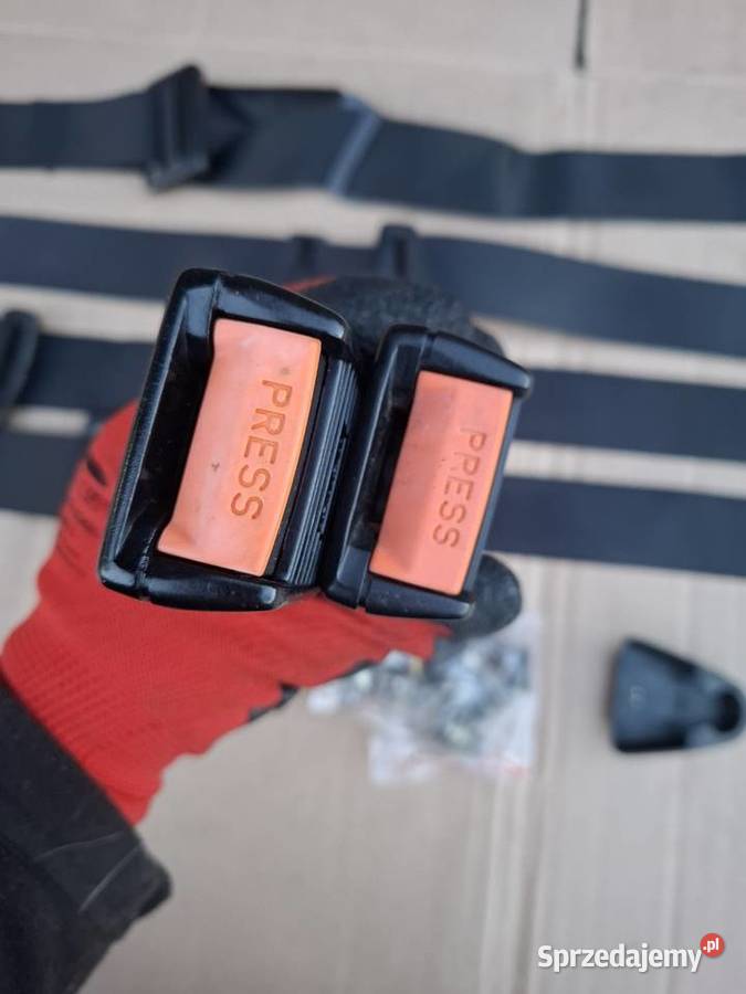 Pasy bezpieczeństwa tył tylne Fiat 126p Maluch Motoryzacja Strzelce Opolskie