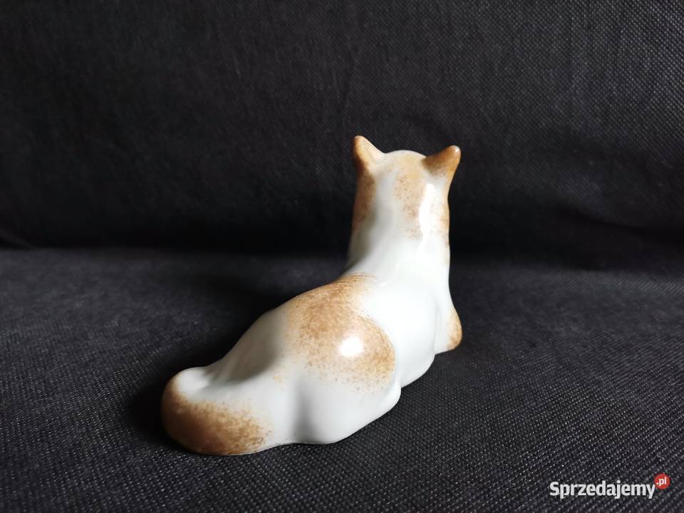 Stara figurka Pies Shiba Inu porcelana Połonne Katowice