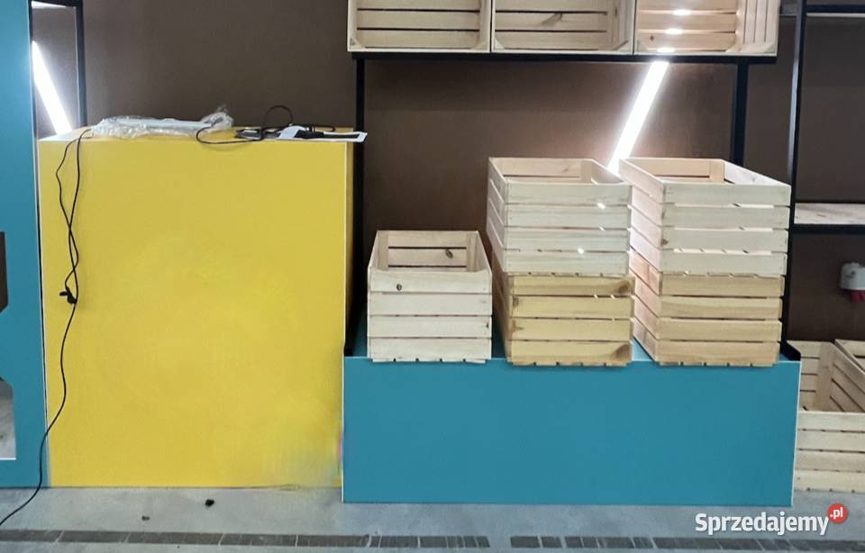 Postumenty meble pokazowe targowe Warszawa