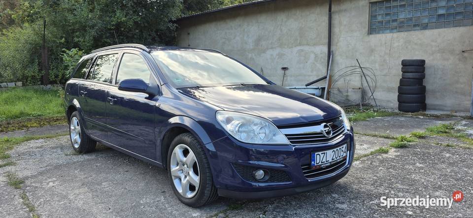 Opel Astra Kombi 16 16V benz Rok produkcji 2007