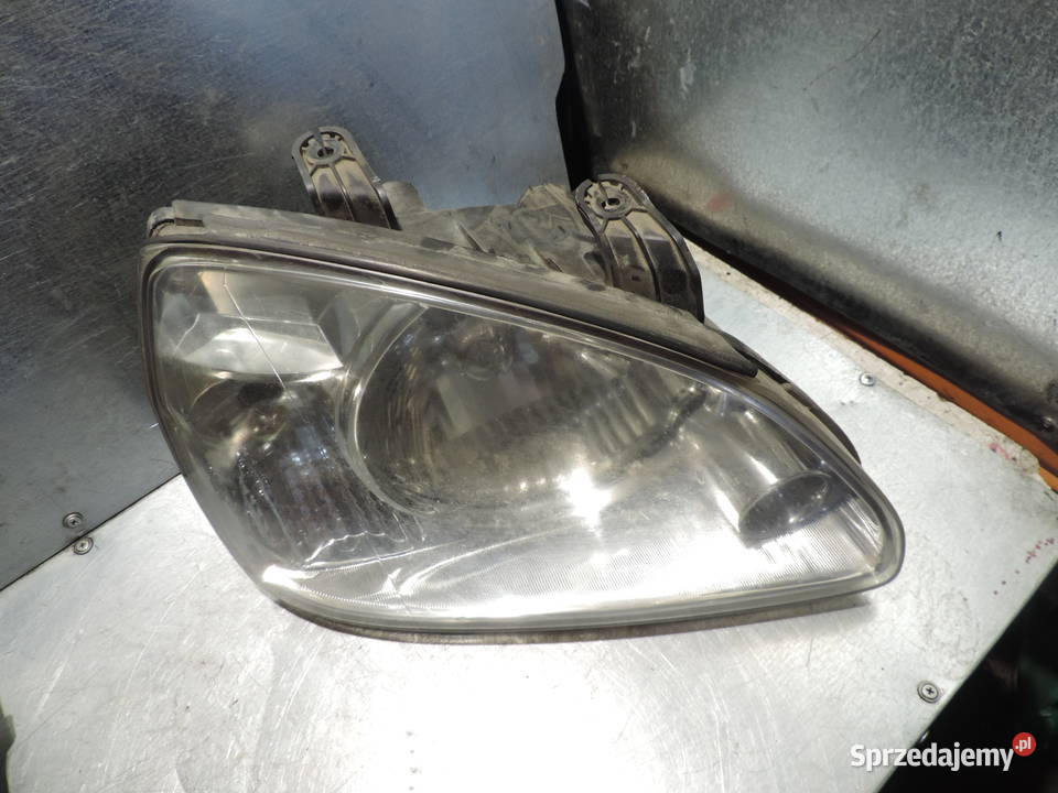 KIA CARENS II LAMPA PRAWY PRZÓD osobowe Nowy Sącz