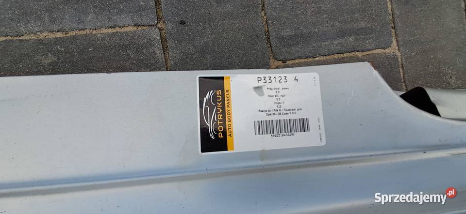 Prog prawy corsa c 3d osobowe