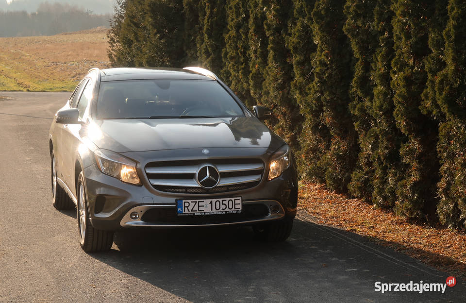 MERCEDESBENZ GLA 250 4 Matic benzyna Błażowa