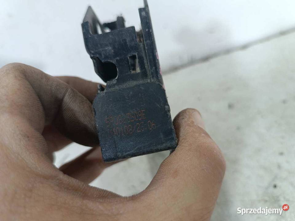 ZAMEK MASKI SEAT TOLEDO III 5P0823509E Zamki, wkładki i kluczyki wielkopolskie