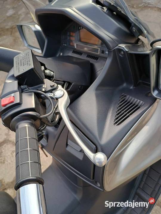 Suzuki Burgman 650 świeże foty łódzkie Łódź