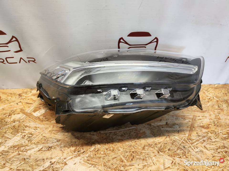 Lampa Prawy Przód Przednia Prawa Volvo XC40 XC Pleszew sprzedam
