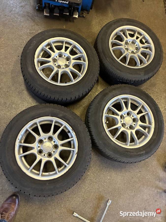 Aluminiowe felgi z oponami - Toyota Hyundai