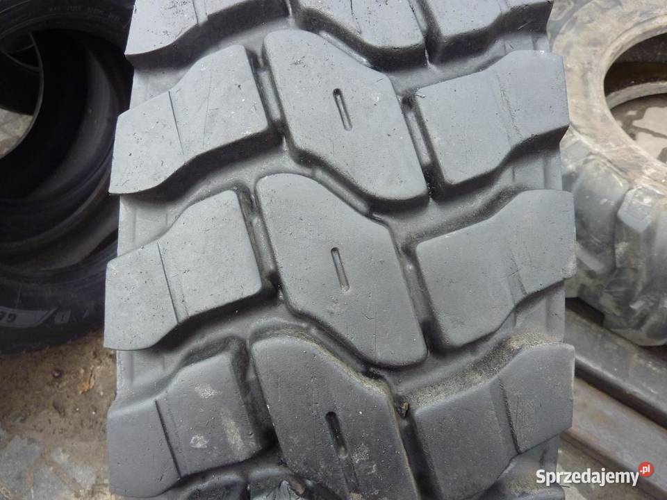 Opona używana ciężarowa 13R225 DAYTON D8000 700 Dayton Zaścianki