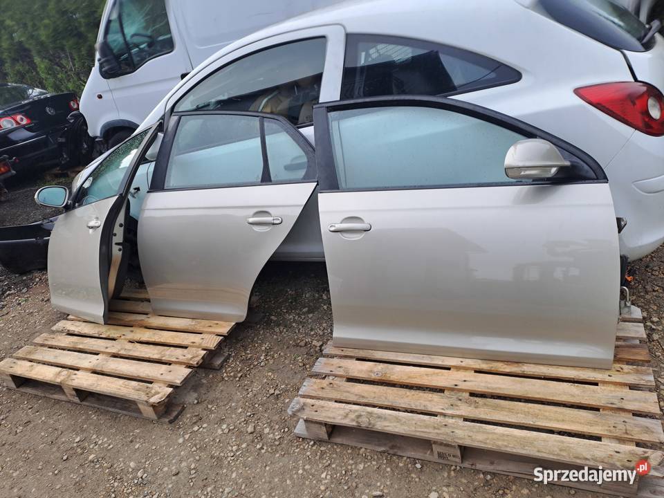 Volkswagen Jetta A5 1K2 drzwi komplet kod Jastrzębie-Zdrój