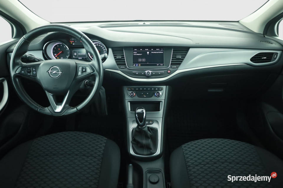 Opel Astra 12 Turbo Hatchback Piaseczno