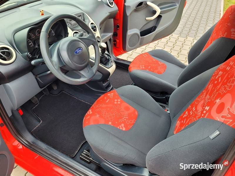 Śliczny z małym przebiegiem 2/3 Słomniki