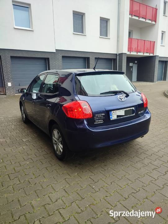 Sprzedam Toyota Auris 13 benzyna 101 z 2009 roku Piła