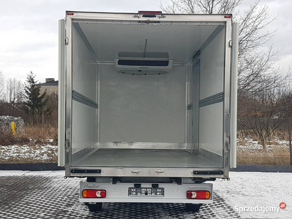 Renault Master 8EP CHŁODNIA MROŹNIA 421x210x201 Poręba