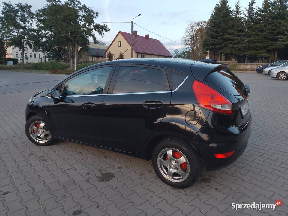 Ford Fiesta 2010r 16 Benzyna 120 wersja TITANIUM Hatchback Radom