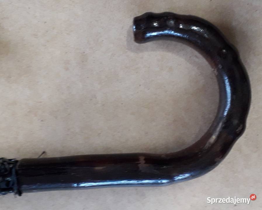 Czarny parasol typowo męski drewniana rączka Kraków