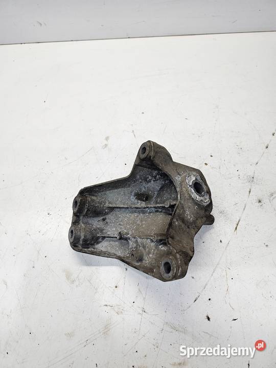 ŁAPA PODPORA SKRZYNI PRAWA AUDI A4 B7 8E0399113P Przystajń sprzedam