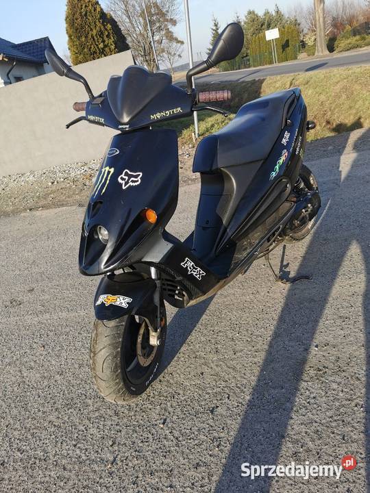 Włoski skuter Malaguti F12 remoncie Motocykle, skutery, quady Rawicz