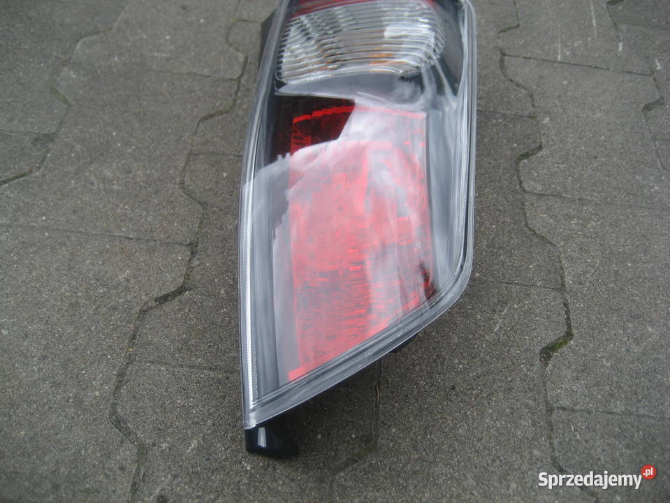 daihatsu sirion II 0510r lampa tył lewa koito Rakoniewice