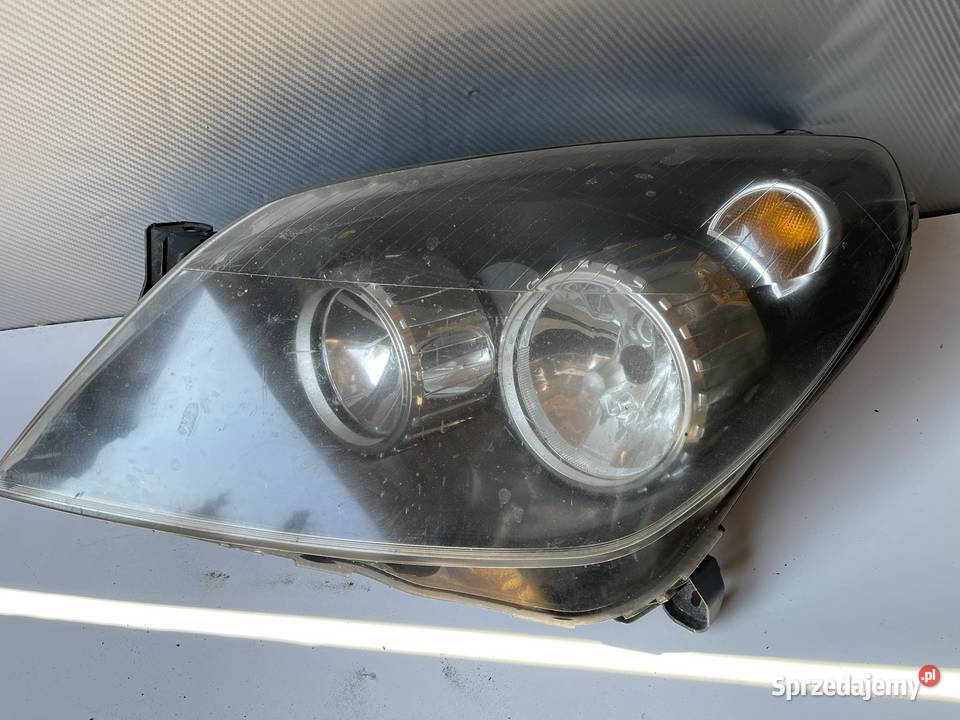 OPEL ASTRA 3H LEWA OBUDOWA LAMPY Ostroróg