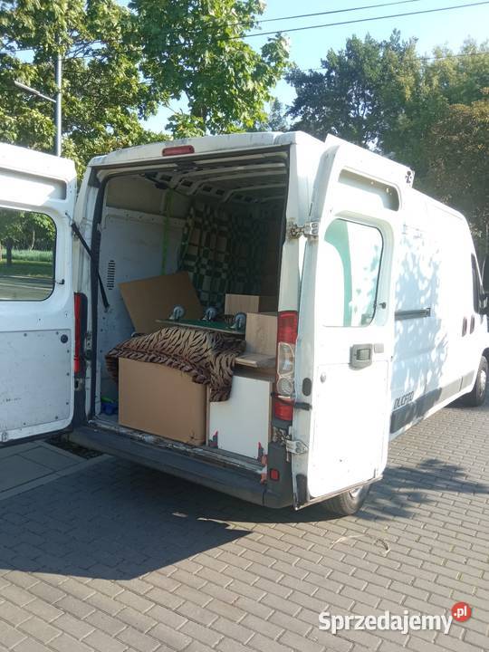 Przeprowadzki Transport Szafki Komoda Łóżko Sofa Warszawa