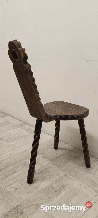 krzesło rzeźbione artystyczne stare drewniane łódzkie Radomsko