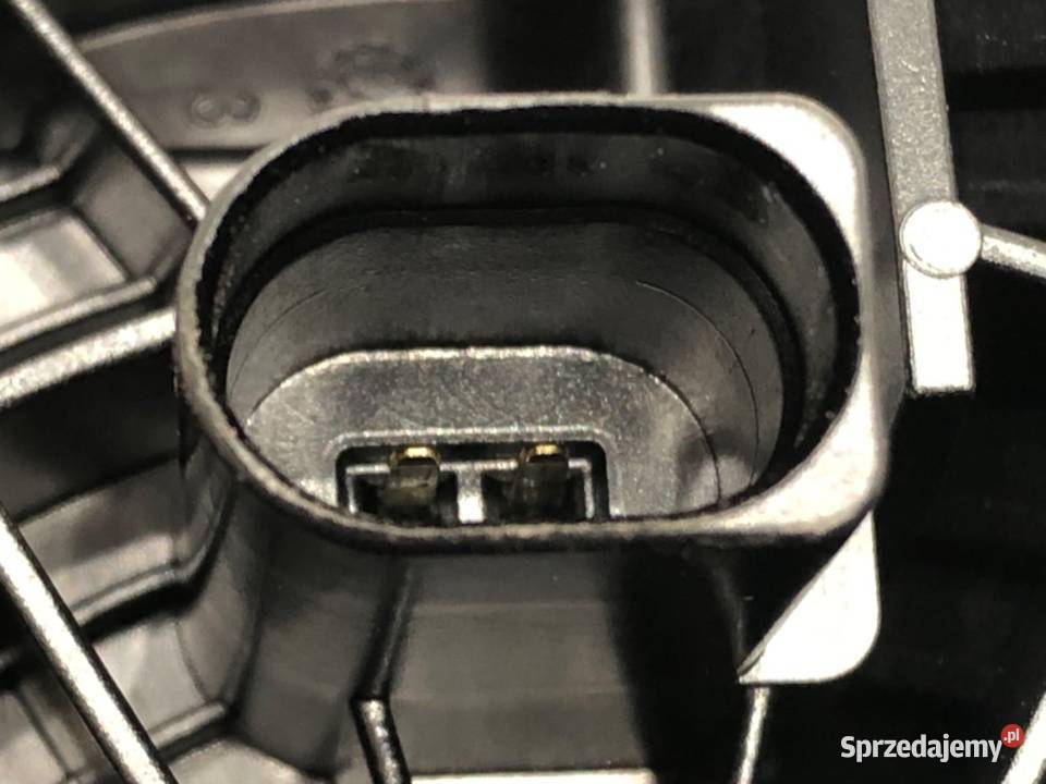 KLAMKA KLAPY TYŁ VW GOLF VII 5G6827469F