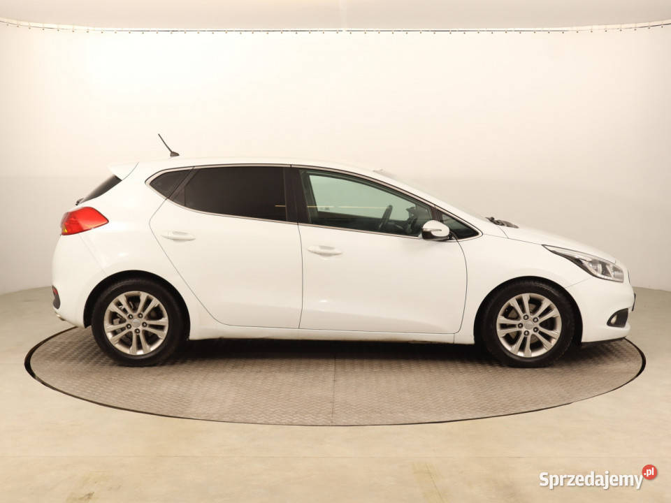 Kia Ceed 16 CRDi Rok produkcji 2012 Bielany Wrocławskie