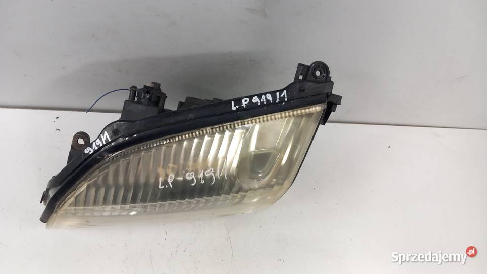 NISSAN XTRAIL T30 LAMPA PRZÓD LEWA
