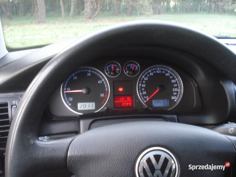 VOLKSWAGEN PASSAT B5 19TDI CLIMATRONIC 2001R LIM sprowadzony Chojnice