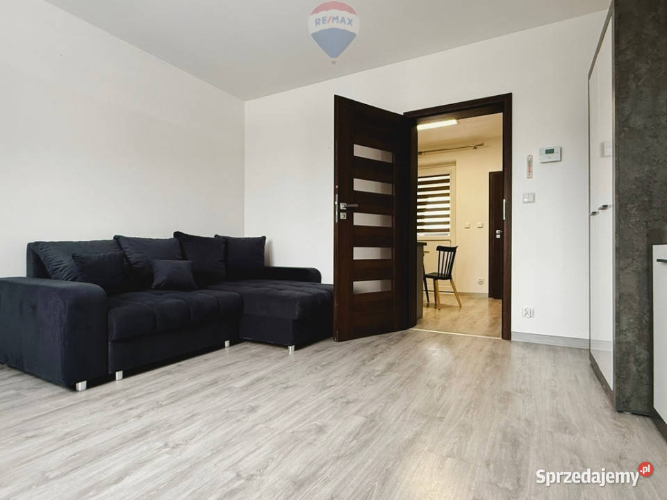 Duża kawalerka w Kamienicy parter Bielsko-Biała