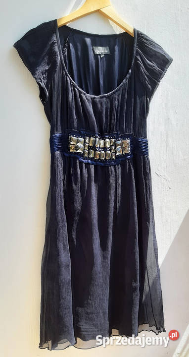 Jedwabna francuska sukienka mała czarna Queenie Warszawa