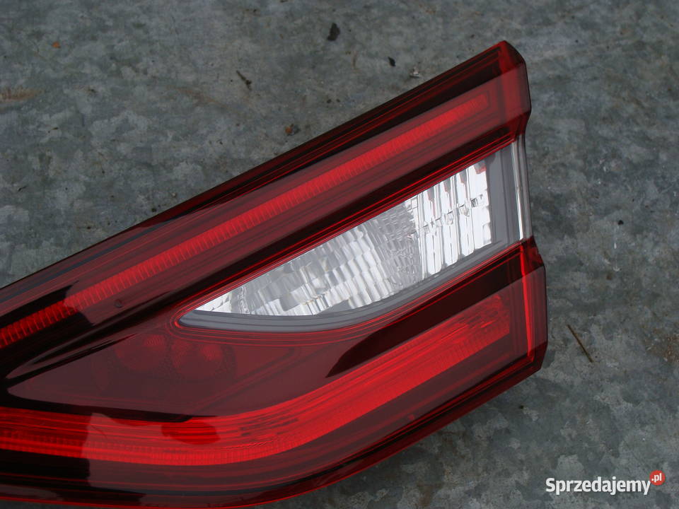 LAMPA TYLNA PRAWA RENAULT MEGANE IV SEDAN Goleniów