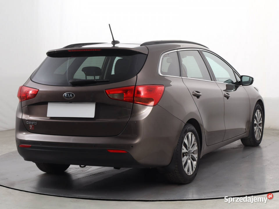 Kia Ceed 16 GDI światła do jazdy dziennej